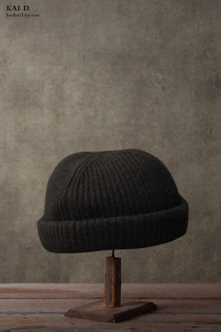 Mongolian Cashmere Ribbed Beanie - Black