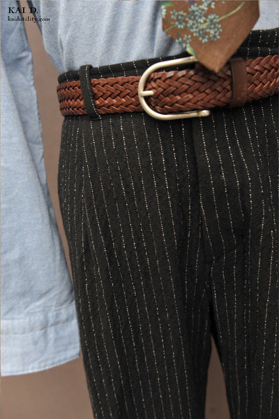 Pleated Super Wide Cut Trousers - Black Pin - L