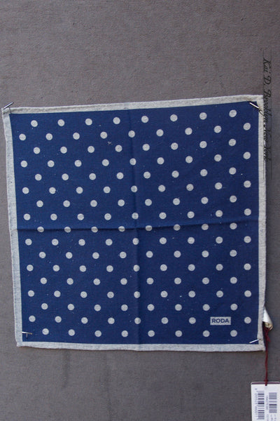 Light Silk Wool Pocket Square - Blue / Light Grey Polka Dots