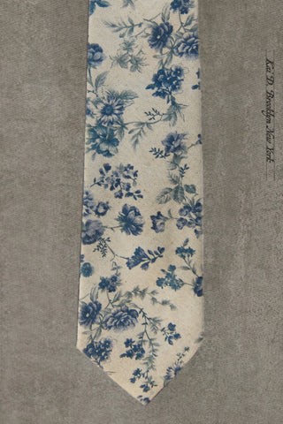 Country Floral Tie - Cream/Blue