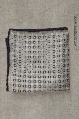 Medallion Wool Pocket Square