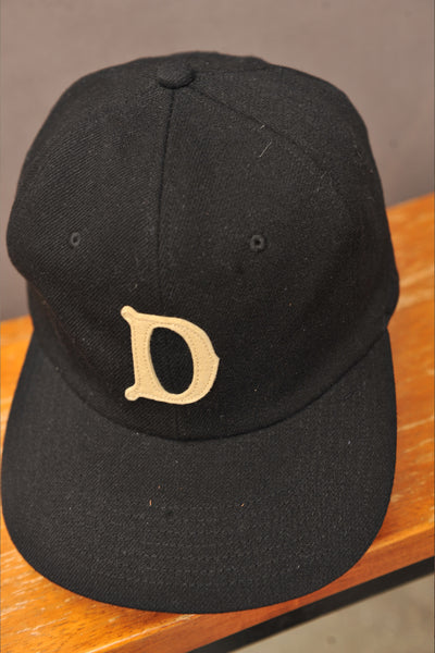 Umpire Six Panel Cap - Black - one size