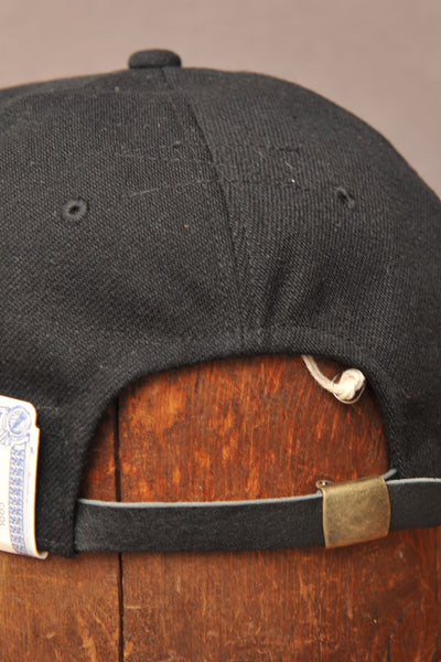 Umpire Six Panel Cap - Black - one size