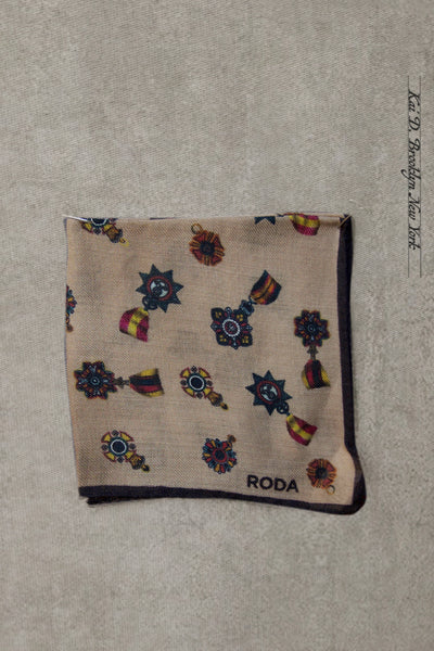 Light Wool Pocket Square - Decorative Insignia
