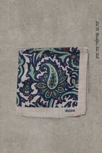 Light Wool Pocket Square - Beige Ground Paisley
