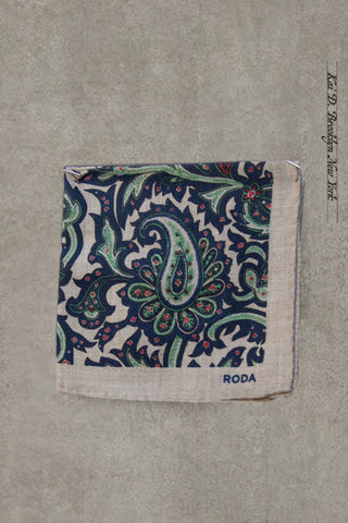 Light Wool Pocket Square - Beige Ground Paisley