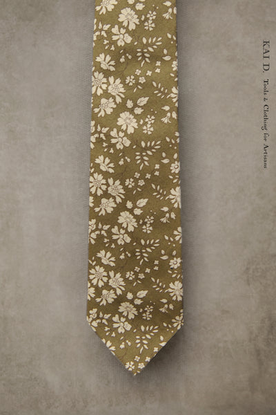 Antique Floral Tie - Pea Green