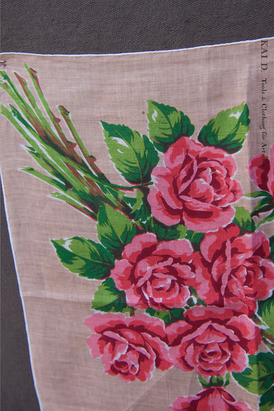 Vintage Linen Pocket Square - Light Pink Roses