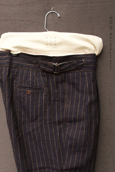 Isa Belted Pants - Navy pinstripe linen -  L