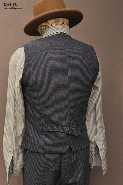 Daniel Vest - Midnight - M, L