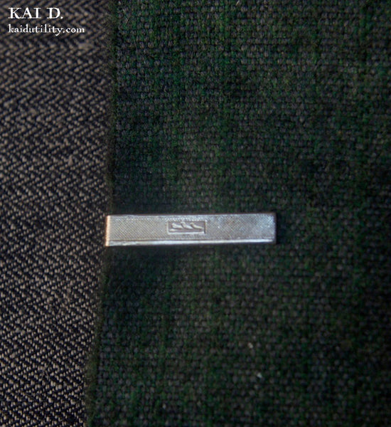 Vintage Tie Clip - E (ocean wave)