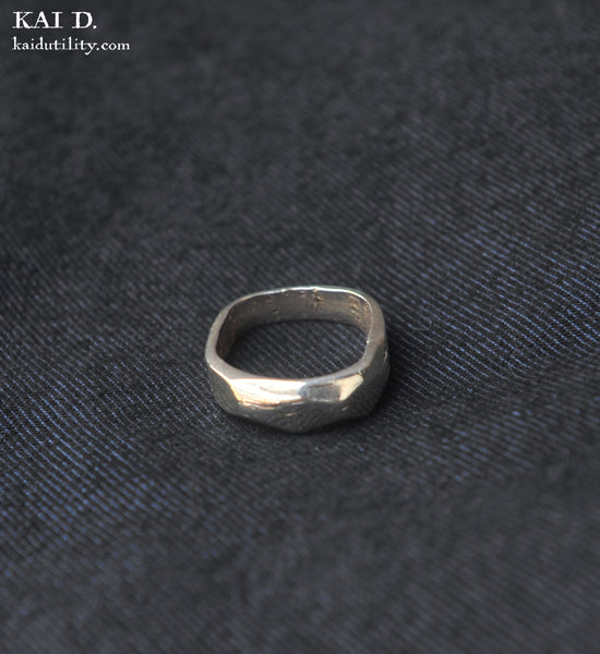 Vintage Sterling Silver Ring - Size 8.75