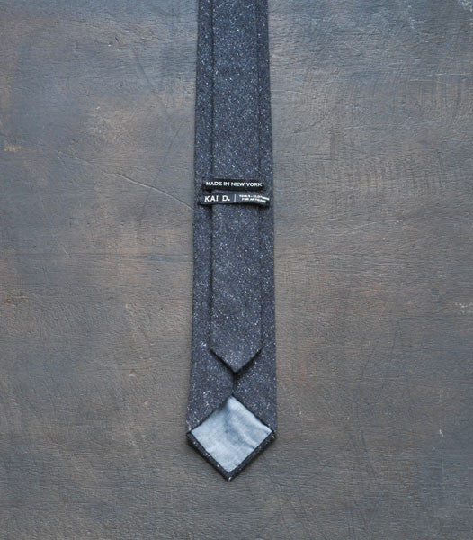 SPECKLED TWEED TIE