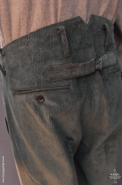 Corduroy Borough Pants - Dark Green - 32