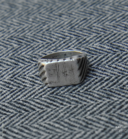Vintage Signet Ring - 10 1/2