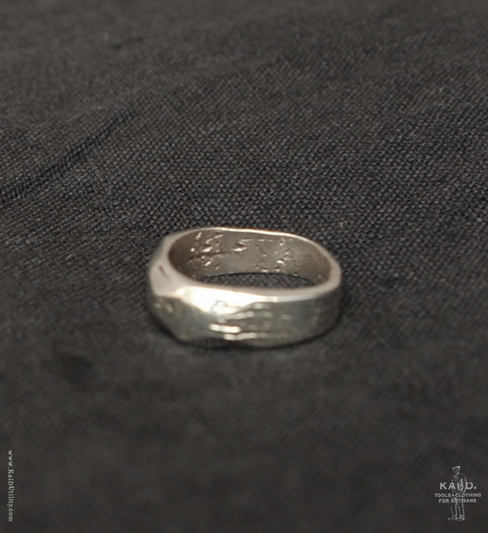 Vintage Sterling Silver Ring - Size 8.75