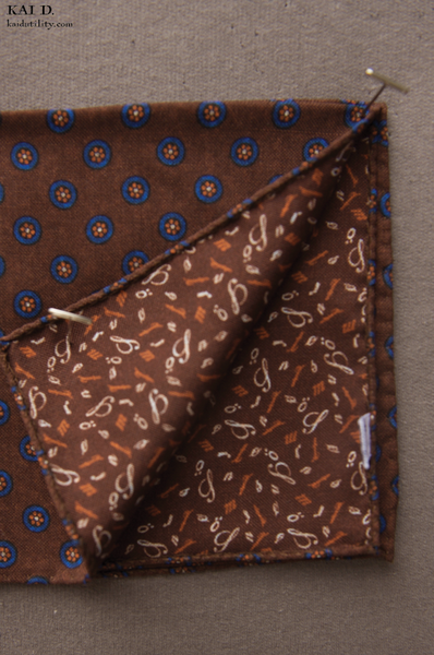 Reversible Silk Wool Pocket Square - Brown