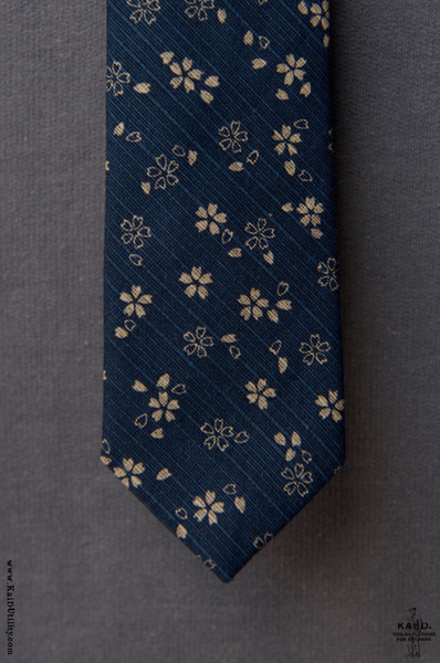 Japanese Jacquarded Floral Tie