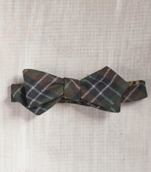 Wool Plaid Bowtie